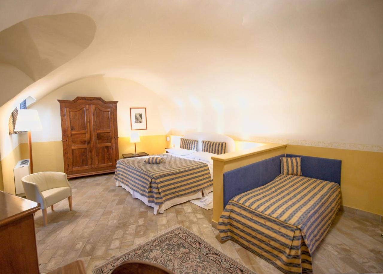 Hotel Castello Rosso Costigliole Saluzzo Exteriér fotografie