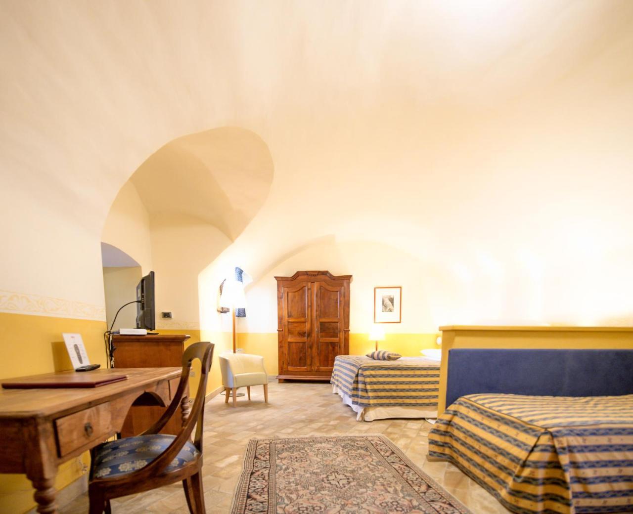 Hotel Castello Rosso Costigliole Saluzzo Exteriér fotografie