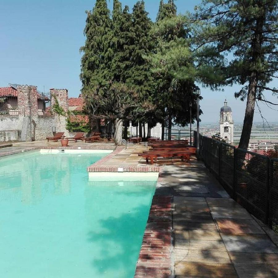 Hotel Castello Rosso Costigliole Saluzzo Exteriér fotografie